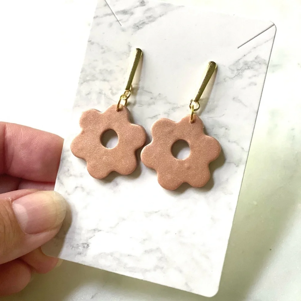 Polymer clay flower earrings in Copper and Gold - Picture 1 of 3